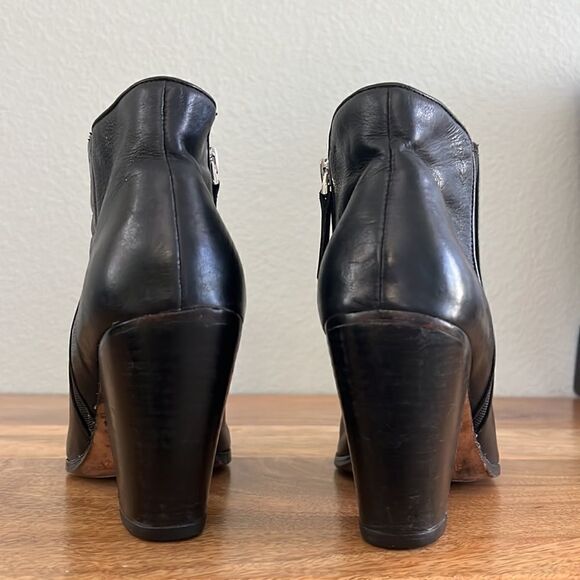 Dolce Vita Leather Zip Side Boots - Picture 4 of 6